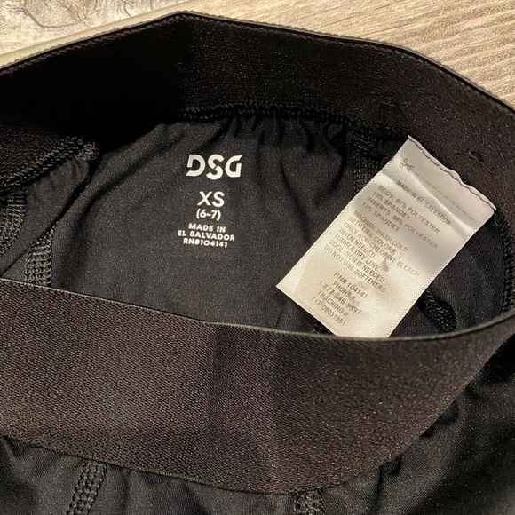 DSG Boys Compression Pants and Shirt barely worn size XS 6-7 - Picture 3 of 3